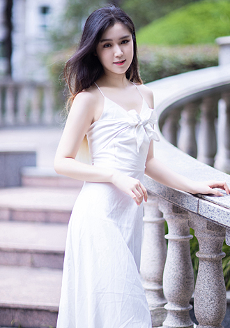 Gorgeous profiles pictures: China Member Ya Juan