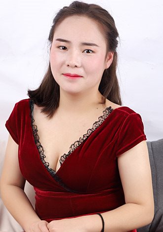 Gorgeous member profiles: Lin from Beijing, member lone Asian