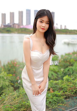 Hundreds of gorgeous dating partners: Xiaotong, China member photo