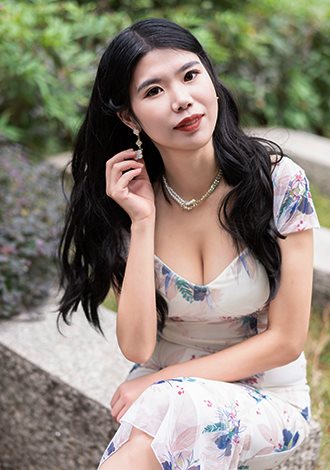 Asian Profile Picture Xiaoying From Shenzhen 35 Yo Hair Color Black