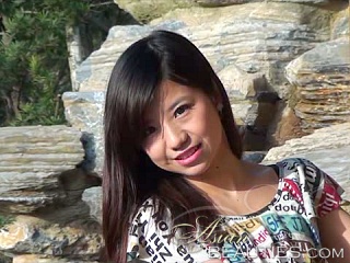 Girl video thumbnail
