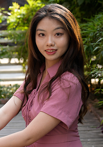 Gorgeous profiles only: young member Lang from Chongqing